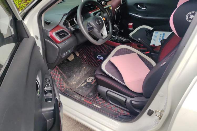 Used Nissan Lannia 2016 1.6L CVT Smart Cool Edition Driver Seat