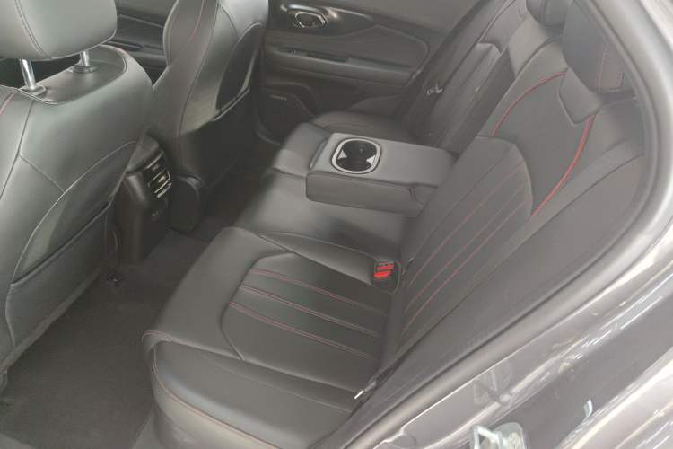 Used GAC Trumpchi EMPOW 2021 270T DCT J16 Version