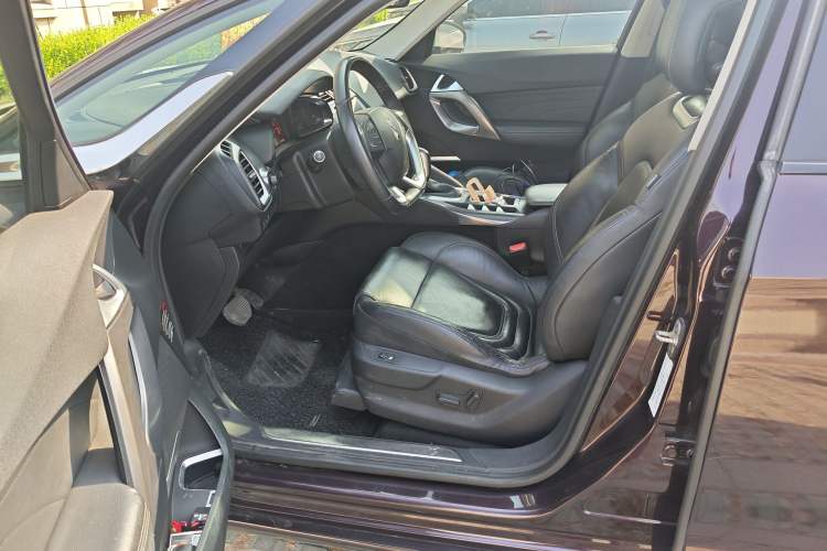 Used DS 5 2014 1.6T Luxury Edition THP160 Left Front Seat