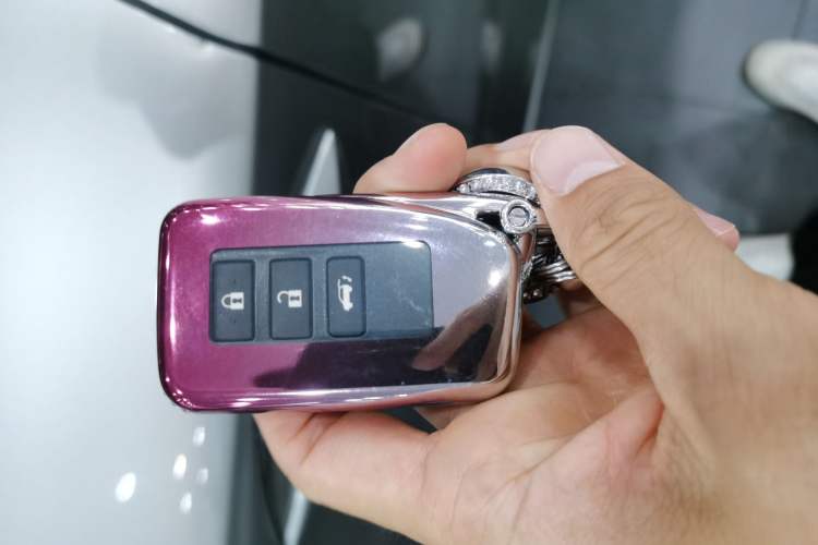 Used Lexus NX 2018 300h Front-Wheel-Drive FENGSHANG Version China V Emission Standard