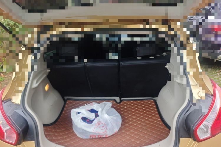 Used Nissan Tiida 2011 1.6L CVT Smart Version Trunk