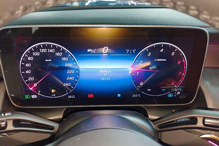 Used Mercedes-Benz GLC 2024 Facelifted GLC 260 L 4MATIC Luxury Version 5 Seats