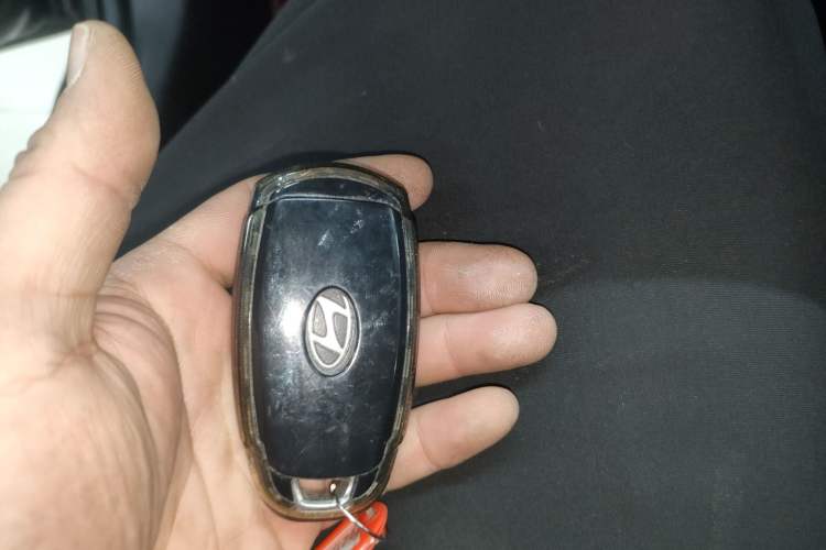Used Hyundai Elantra 2023 1.5L CVT GLX Elite Edition Vehicle Key
