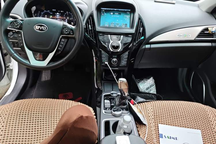 Used BYD Qin New Energy 2015 1.5T Dual-Crown Flagship Plus Edition