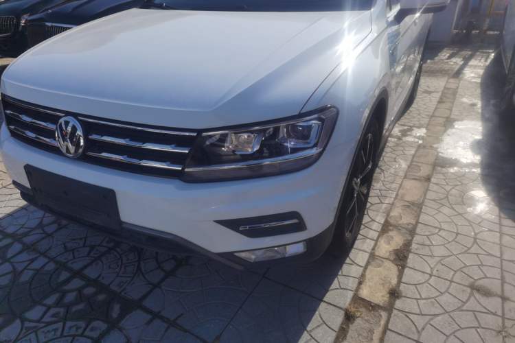 Used Volkswagen Tiguan L 2019 Revised 330TSI Automatic Two-Wheel Drive Smart & Luxury Edition China VI Standard