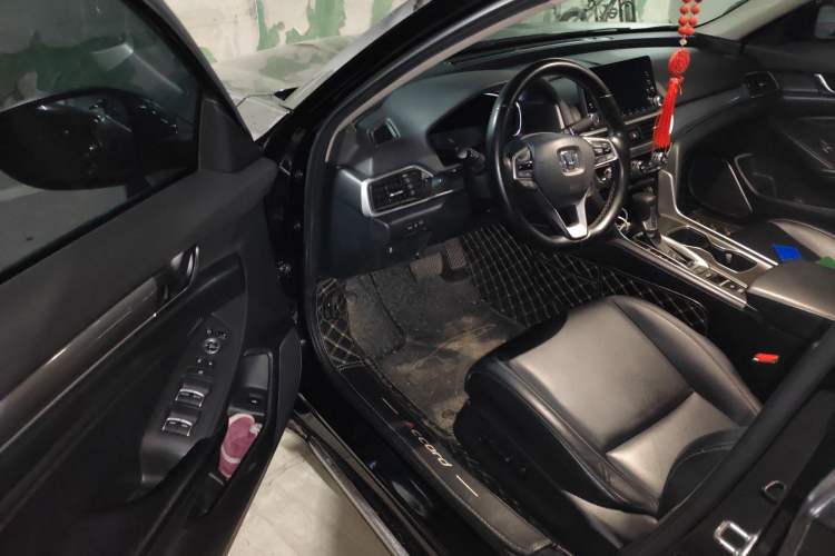 Used Honda Accord 2018 260TURBO Elite Edition China VI Driver Seat