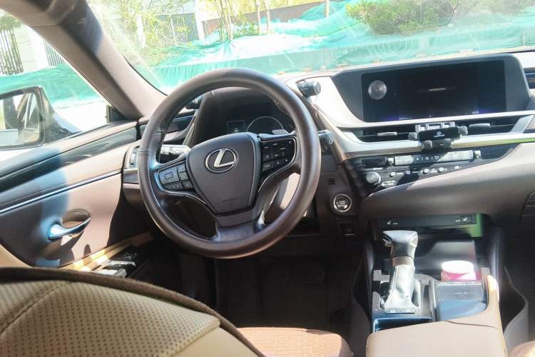 Used Lexus ES 2020 200 Excellence Edition Steering Wheel