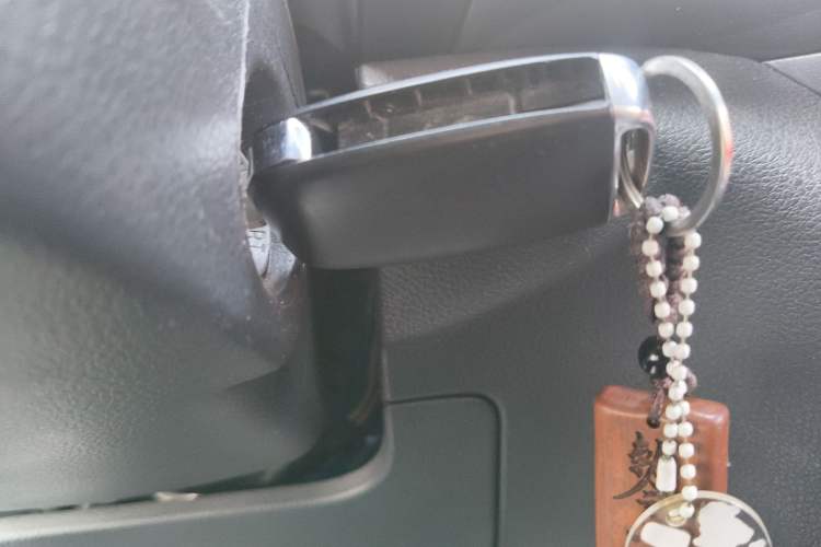 Used Jinbei Gold Hiace 2021 1.5L Passenger Van Travel Lion 6-Seater