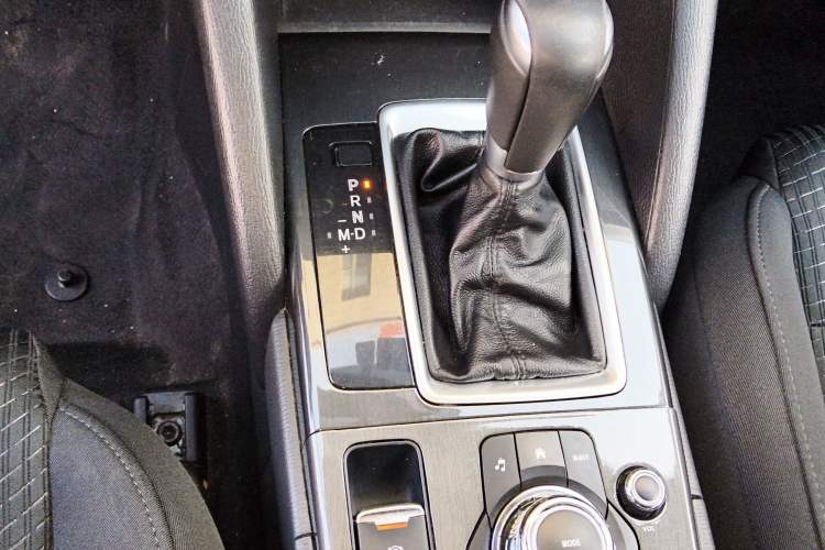 Used Mazda CX-5 2015 2.0L Automatic Two-Wheel Drive Urban Version