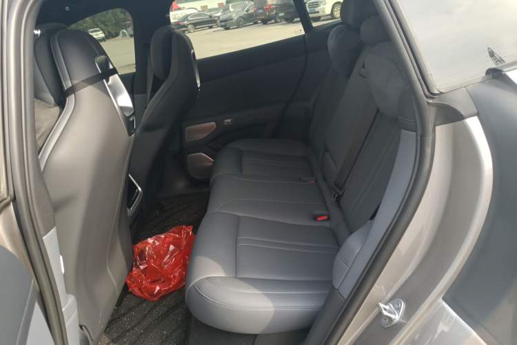 Used Xiaomi Auto YU7 2025 Ultra-Long Range Rear-Wheel Drive Version
