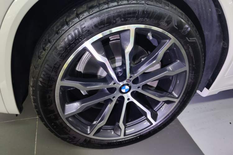 Used BMW X3 2022 Second Facelift xDrive30i Leading Edition M Night Sky Package
