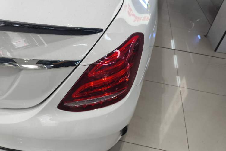 Used Mercedes-Benz C-Class 2017 C 200 L Sport Edition Right Rear Taillight