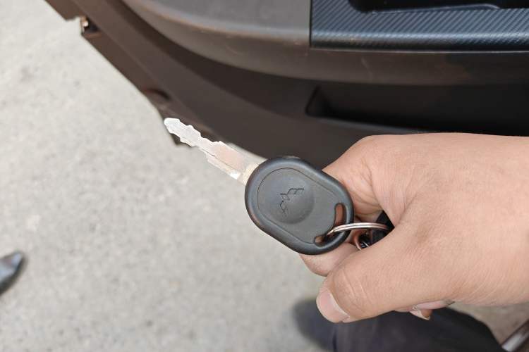 Used Wuling Hongguang 2015 1.2L S Base Model China IV
