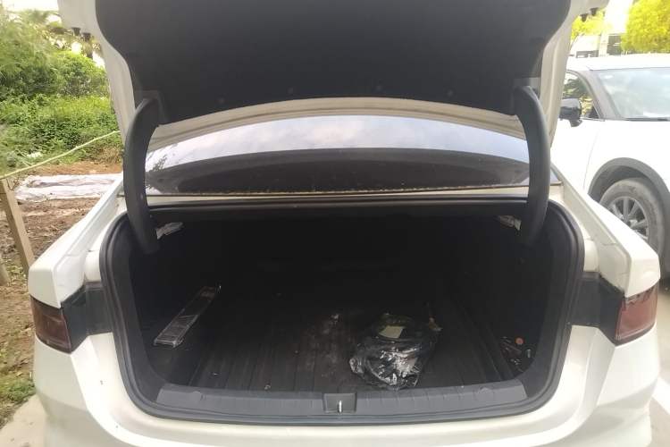 Used BYD Qin PLUS 2023 Champion Edition DM-i 120KM Leading Model Trunk