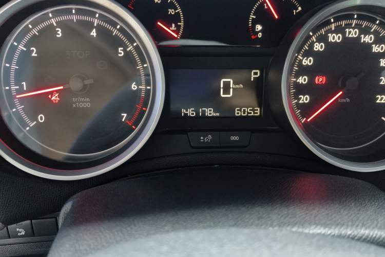 Used Peugeot 408 2014 1.8L Automatic Leading Edition
