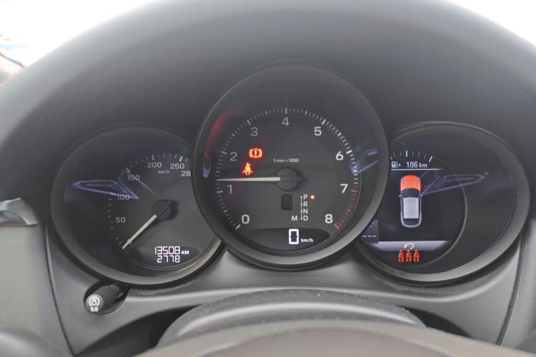 Used Porsche Macan 2024 Macan 2.0T Instrument Cluster