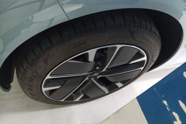 Used Li Auto L6 2025 Pro Smart Refresh Edition
