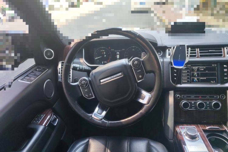 Used Land Rover Range 2015 3.0 SC V6 Vogue Steering Wheel