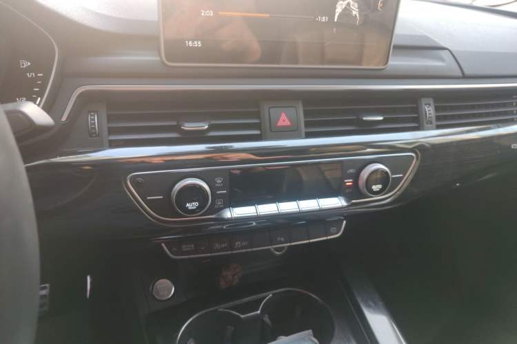 Used Audi A4L 2018 30th Anniversary Edition 40 TFSI Fashion Model