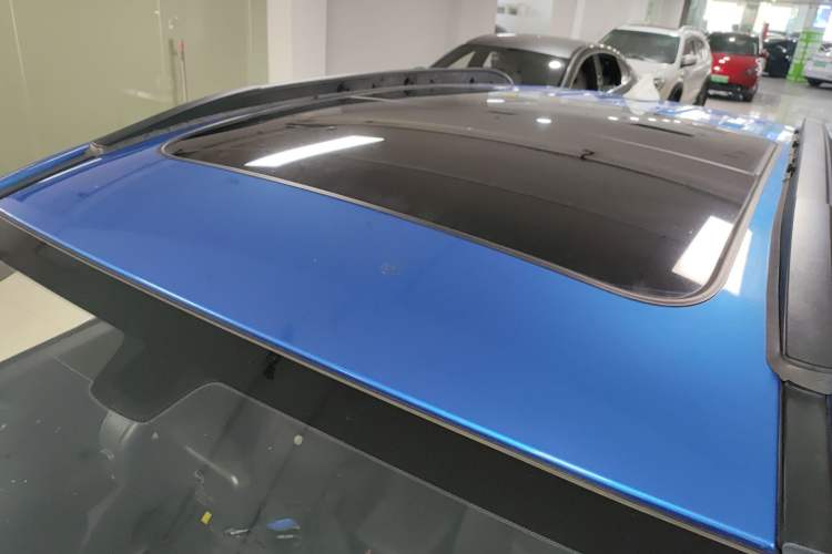 Used BYD Yuan New Energy 2018 EV360 Smart Connect Cool Edition Roof