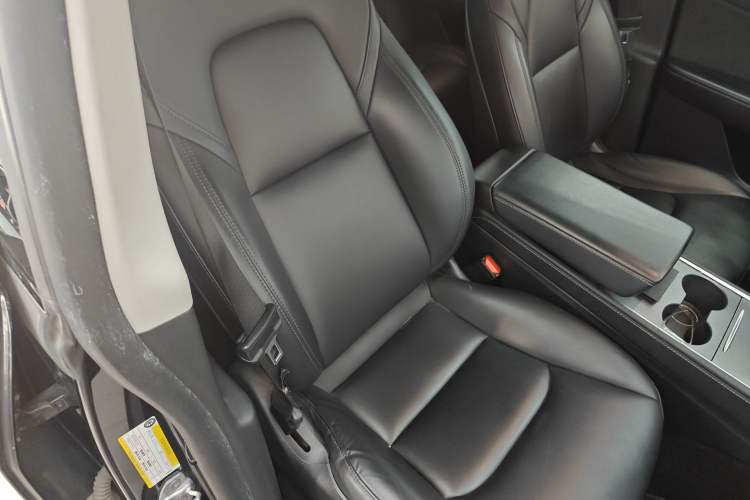 Used Tesla Model Y 2021 Long-Range All-Wheel-Drive Version