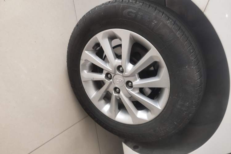 Used Hyundai Verna (new generation) 2016 1.4L Manual Cool Edition GLS Exterior 5