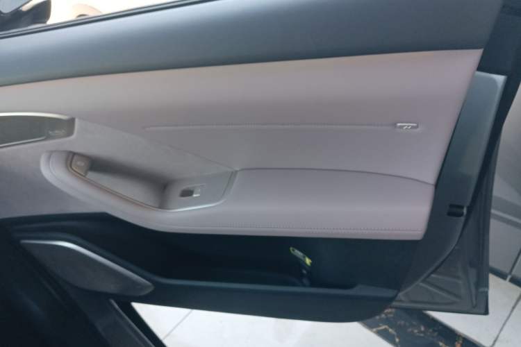 Used ONVO L60 2024 60 kWh Rear-Drive Version