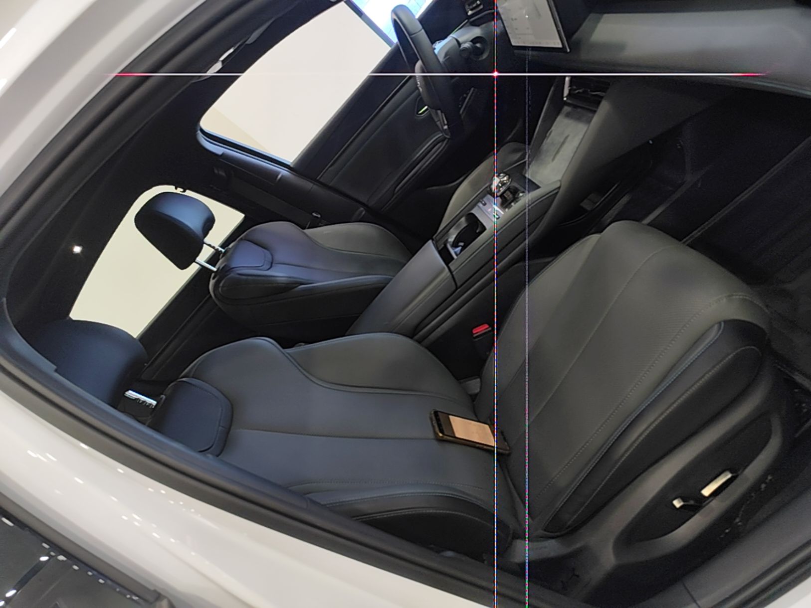 BYD Qin L 2025 DM-i Smart Drive 120KM Superior Model — снимка 19