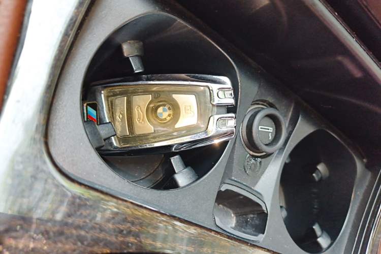 Used BMW 5 Series 2017 525Li Leading Model