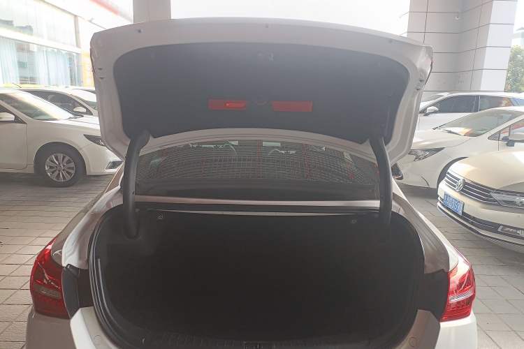 Used Hongqi H5 2019 30TD Dynamic Edition