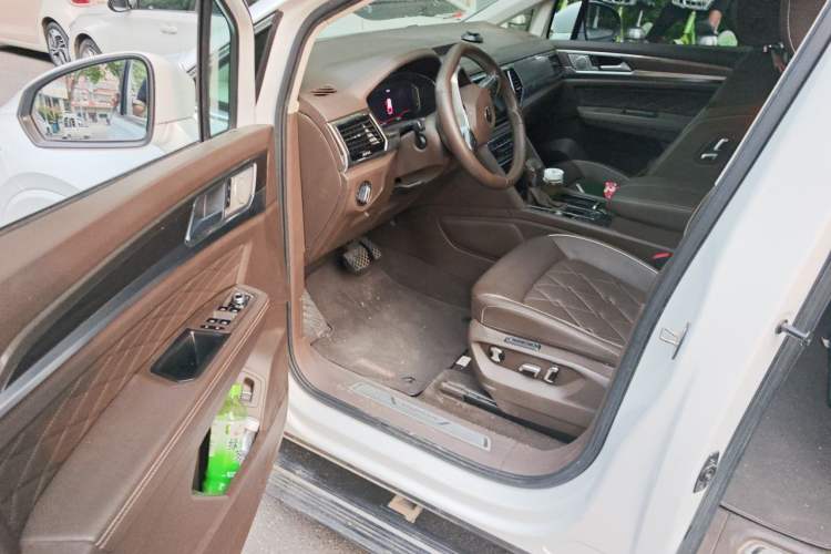 Used Volkswagen Viloran 2020 380TSI Prestige Edition
