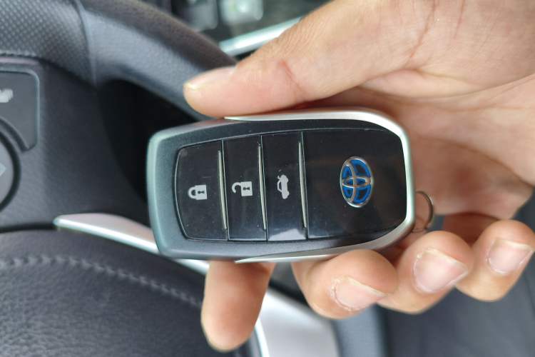 Used Toyota Levin Hybrid E+ 2019 1.8L PH GS E-CVT Elite Edition Vehicle Key