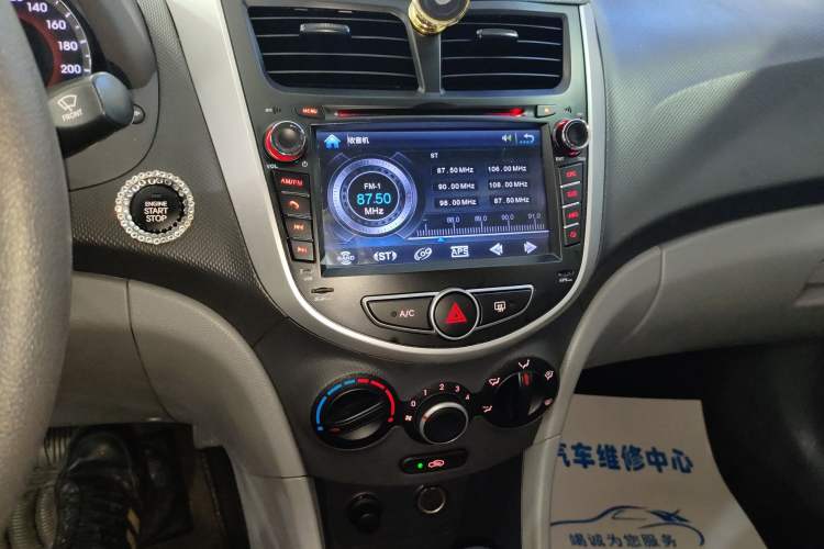 Used Hyundai Verna (older generation) 2016 1.4L Automatic Leading-Edge GLX
