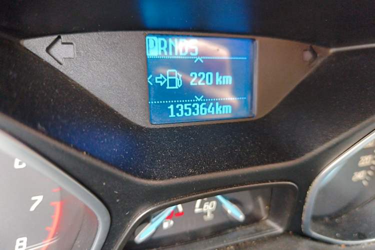 Used Ford Focus 2012 Hatchback 1.6L Automatic Fashion Edition Odometer Close Up