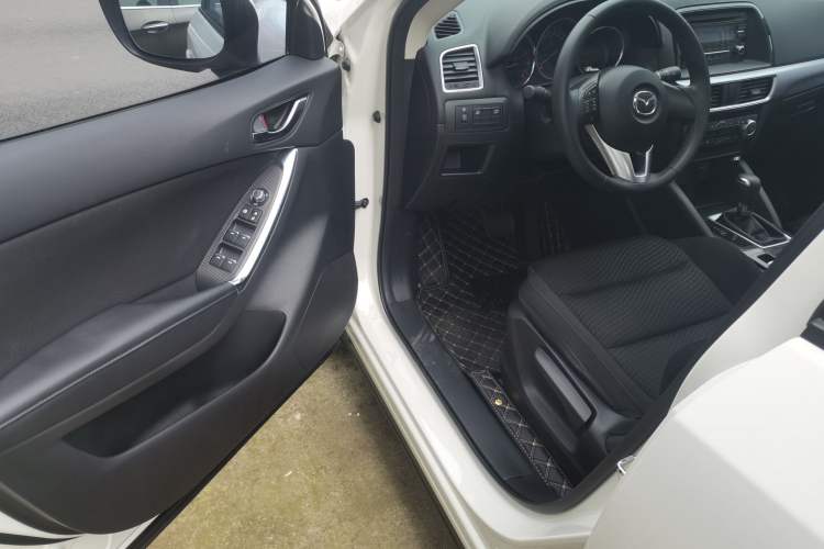 Used Mazda CX-5 2015 2.0L Automatic Two-Wheel Drive Urban Version Driver Seat