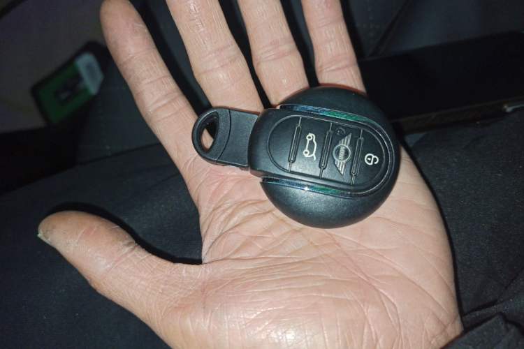 Used MINI MINI 2021 1.5T COOPER Artist