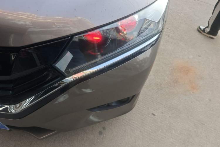 Used Honda Greiz 2016 1.5L CVT Classic Edition
