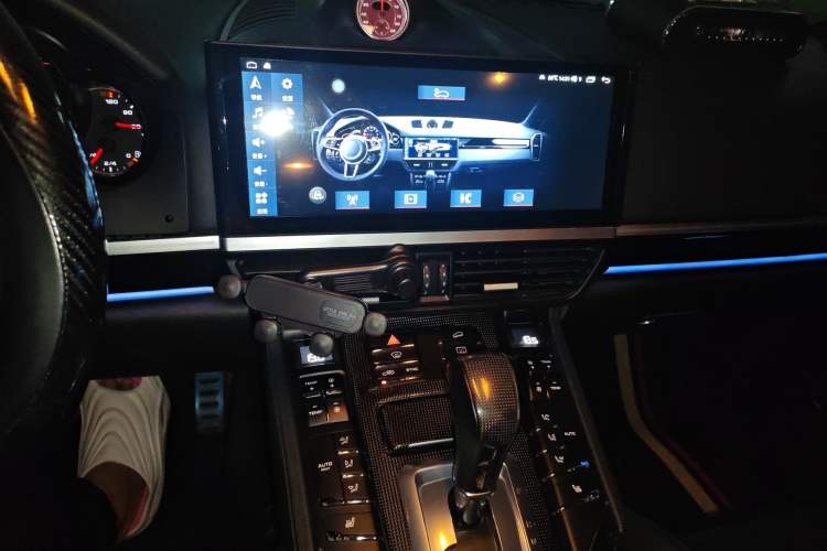 Used Porsche Cayenne 2011 Cayenne 3.0T Audio And AC Panel