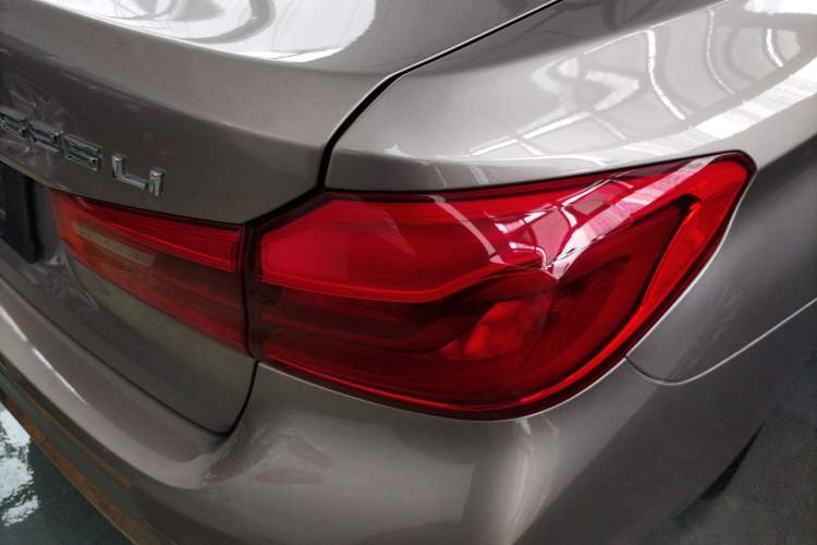 Used BMW 5 Series 2020 525Li Luxury Package
