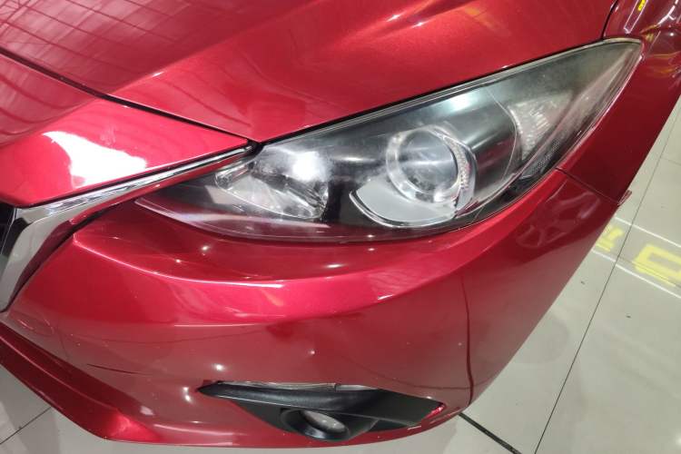 Used Mazda 3 Axela 2016 Sedan 1.5L Automatic Luxury Model Left Front Headlight