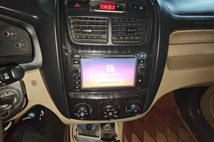 Used Kia Sportage 2013 2.0L Manual Two-Wheel Drive GL Trim
