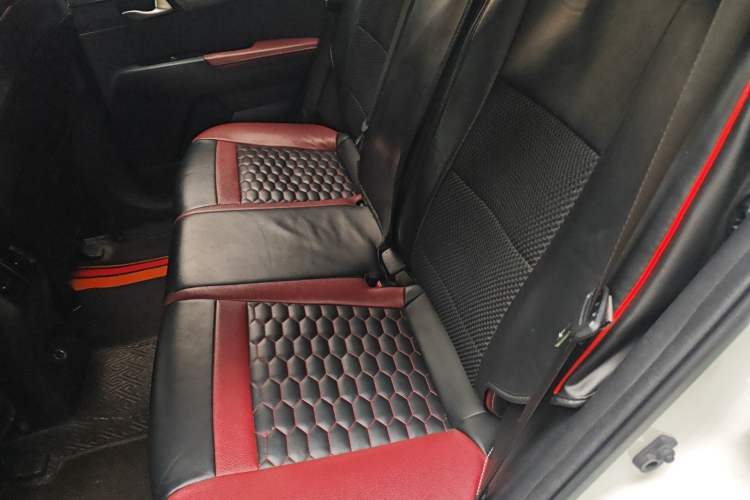 Used Kia Sportage R 2018 2.0L Automatic Smart Luxury Version China V Standard
