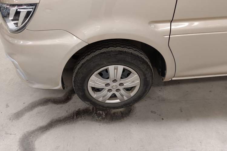 Used FORTHING Lingzhi 2019 Facelifted M5L 1.6L 7-Seater Base Model China VI Standard
