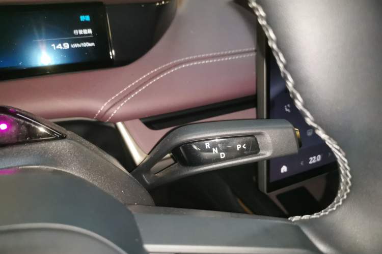 Used Xiaomi Auto SU7 2024 Rear-Drive Long-Range Intelligent Driving Version
