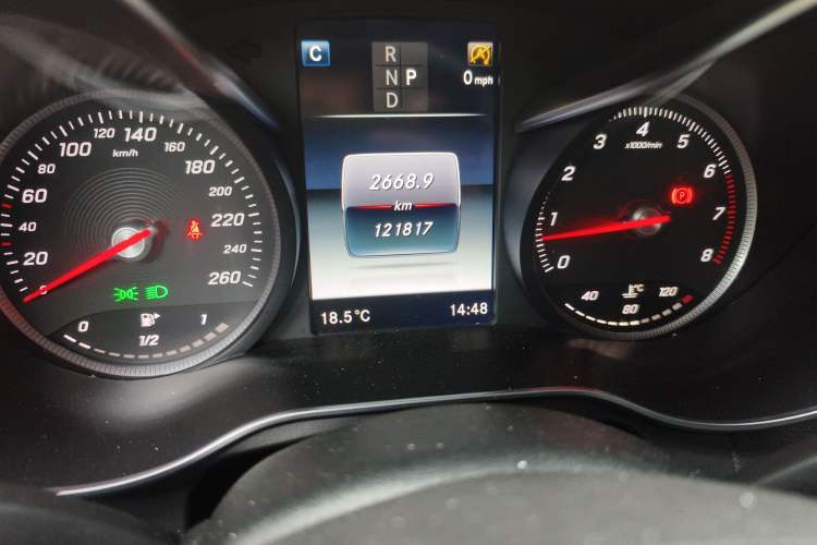 Used Mercedes-Benz GLC 2016 GLC 300 4MATIC Dynamic Model