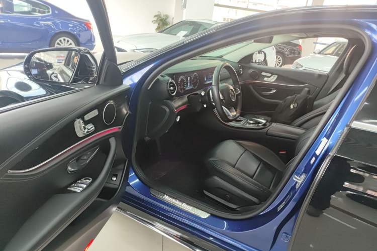 Used Mercedes-Benz E-Class 2018 E 300 L Sporty and Stylish Model