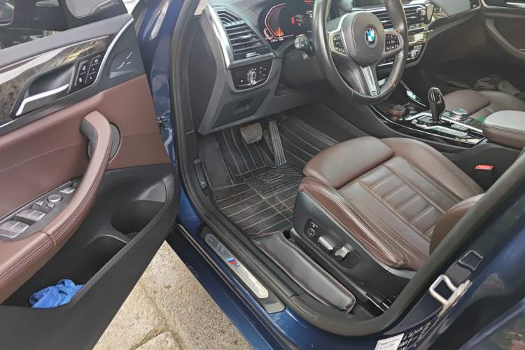 Used BMW X3 2020 xDrive30i Luxury Model with M Sport Package
