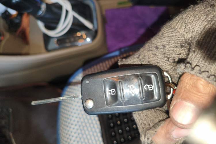 Used Volkswagen Jetta 2013 1.6L Automatic Luxury Model Vehicle Key