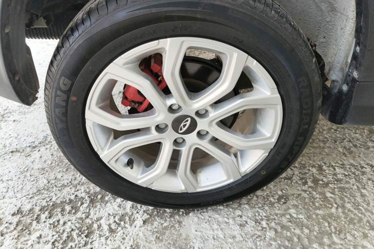 Used Chery Tiggo 3X 2022 Diamond Edition 1.5L CVT Elite Version Right Rear Wheel Hub