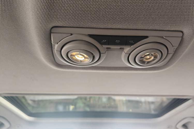 Used BMW 3 Series 2014 320Li Fashion Model